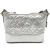 Borsa a tracolla Chanel  Gabrielle  modello piccolo  in pelle trapuntata argentata - Detail D8 thumbnail