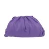 Bolso/bolsito Bottega Veneta  Pouch en cuero violeta - 360 thumbnail