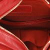 Bolso bandolera Chanel  Gabrielle  modelo pequeño  en cuero acolchado rojo - Detail D3 thumbnail